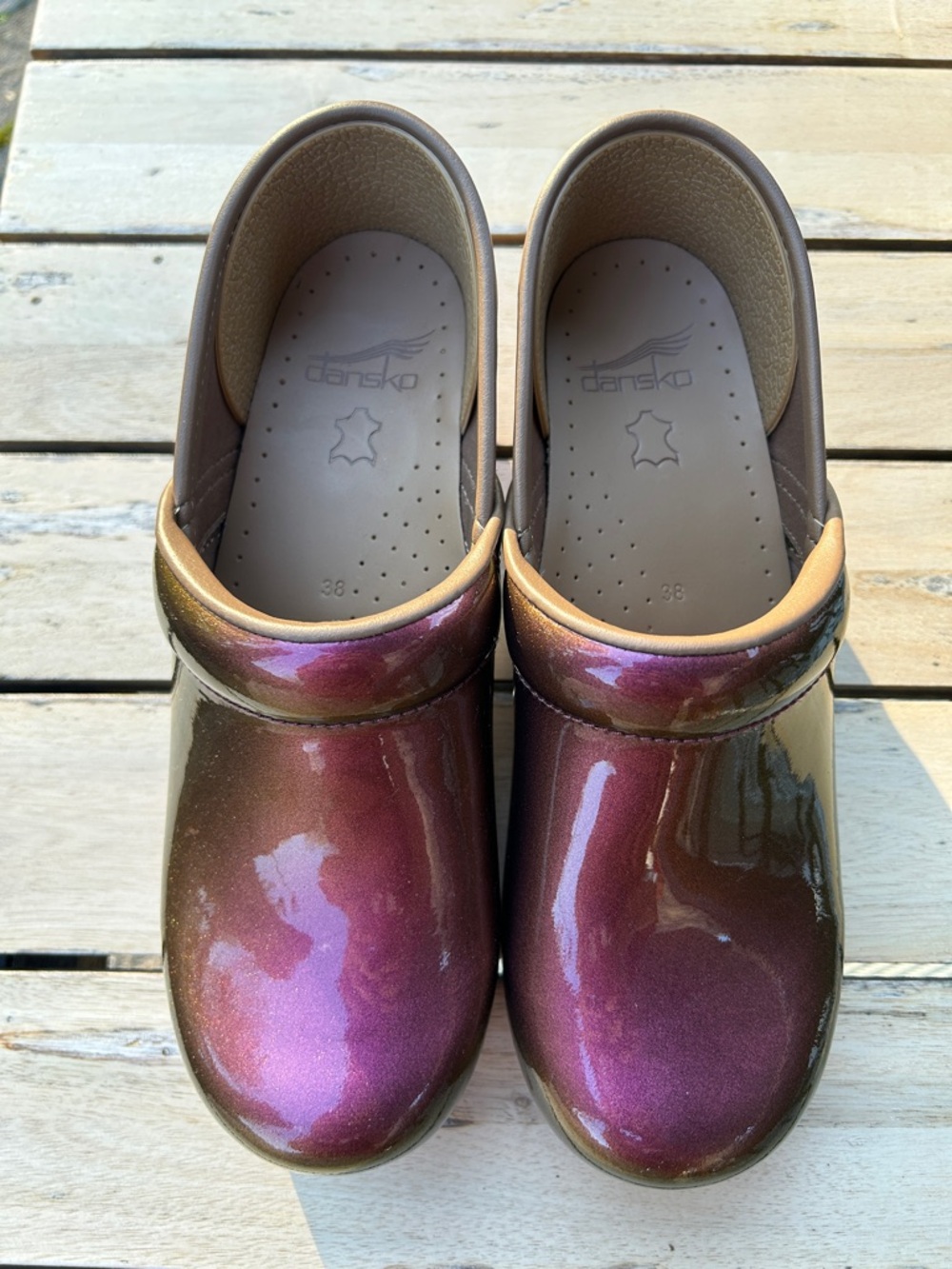 DANSKO Professional Passion Colorshift Patent clogs - Picture 3 of 10